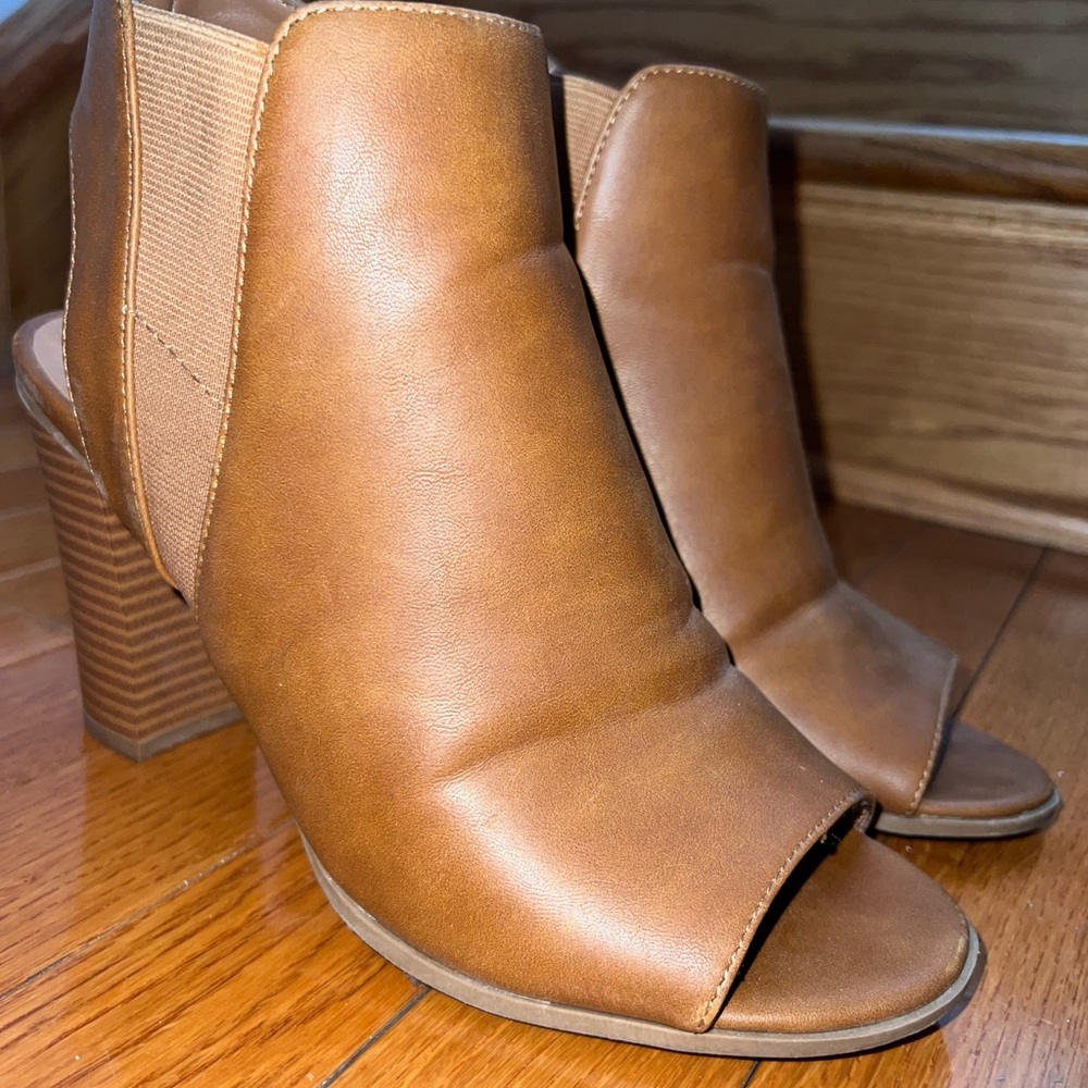 CALL IT SPRING OPEN TOE PUMPS